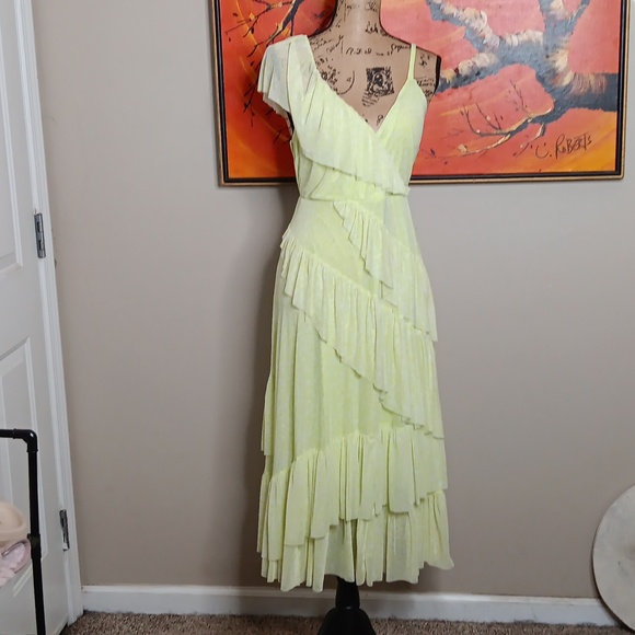 torrid Dresses & Skirts - Torrid Mesh Floral Ruffle Midi Dress Size 1X